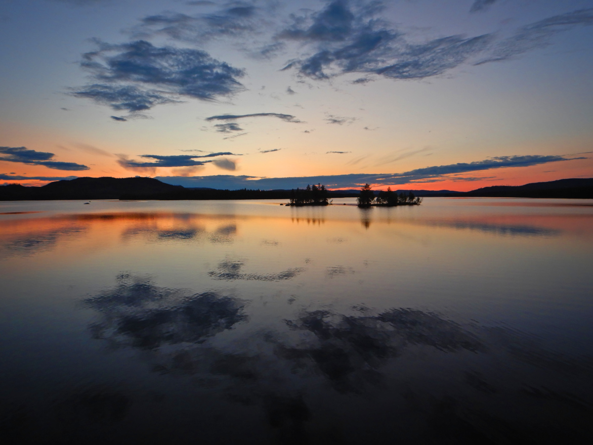 Séjour de pêche en Suède, soleil de minuit Séjour de pêche en Suède, soleil de minuit