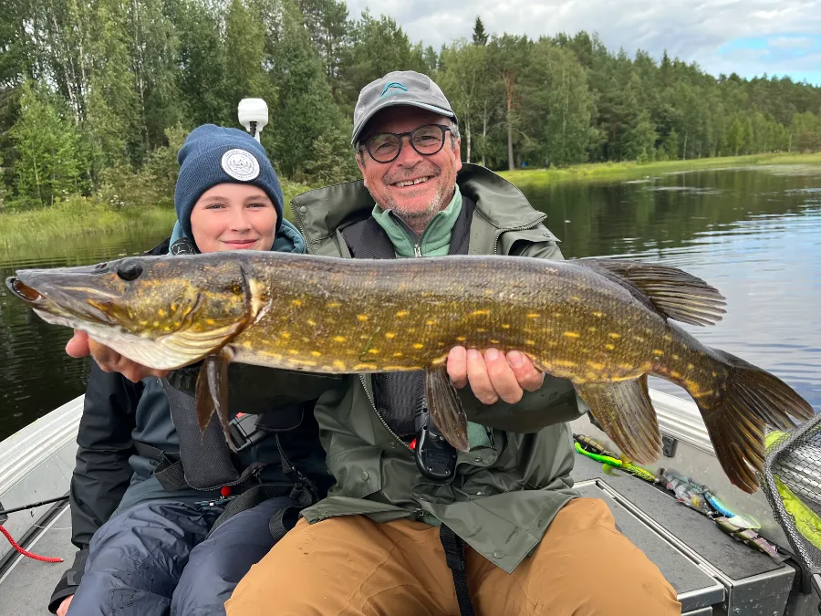 Votre voyage de pêche en Suède méridionnale sur le lac Asnen