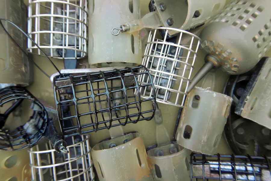 assortiment de cages feeder