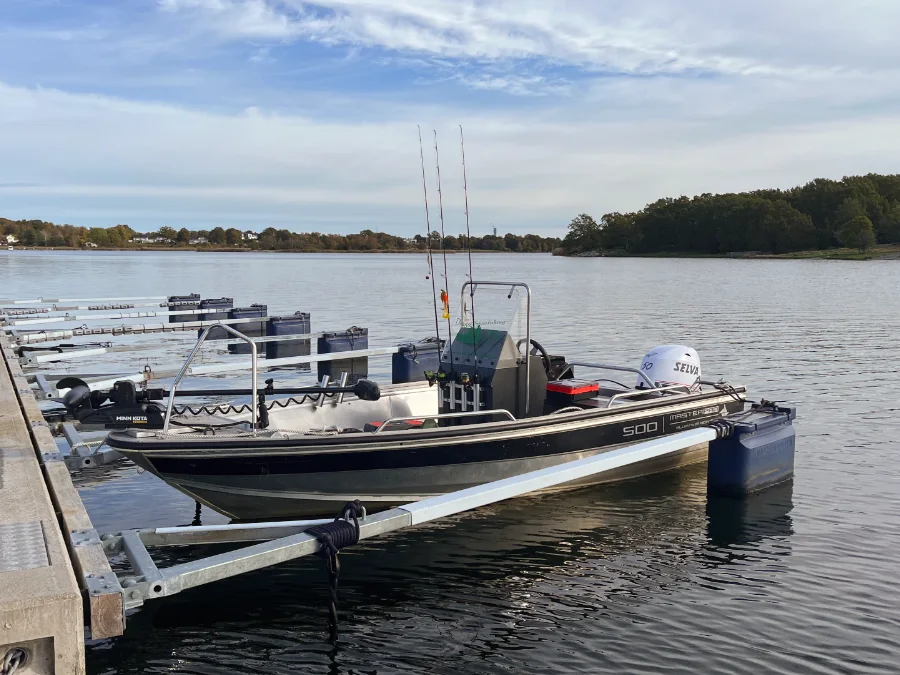 Bateau de pêche en mer Baltique