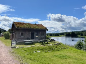 Café norvégien au bord de la Trysilaelva
