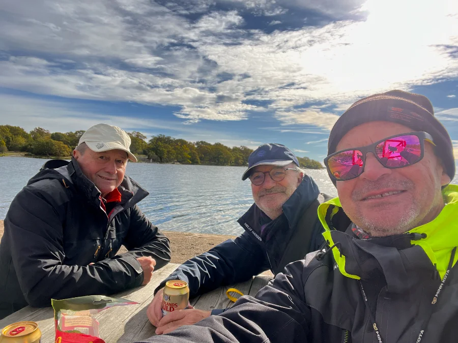 Casse-croûte au bord de la mer