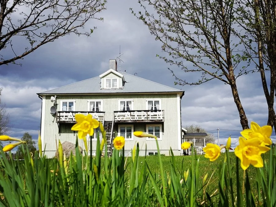 Järjagården-vårbild